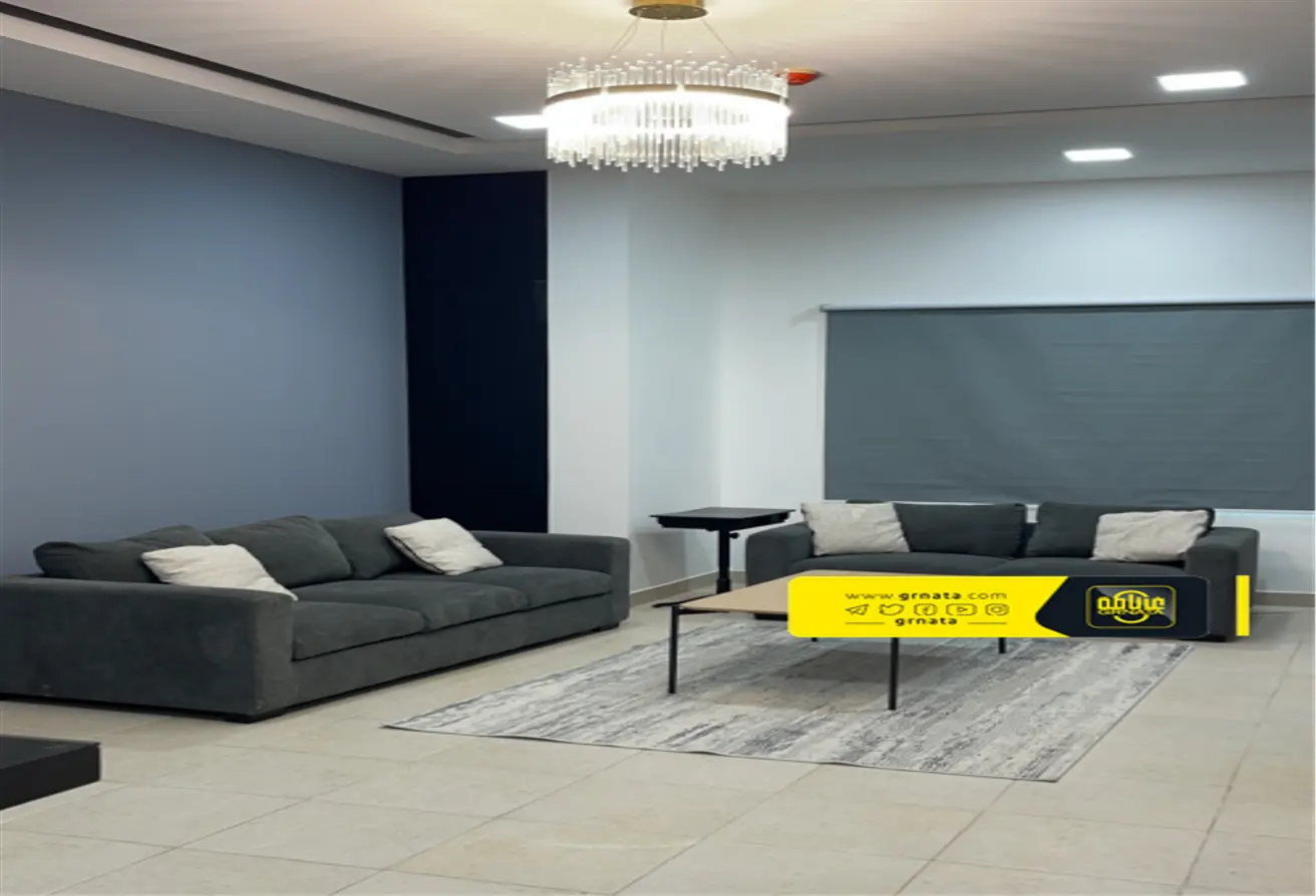 Flat For Sale In Janabiyah Area